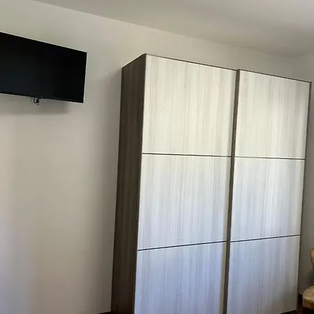 Villa Italia 아파트 탈라